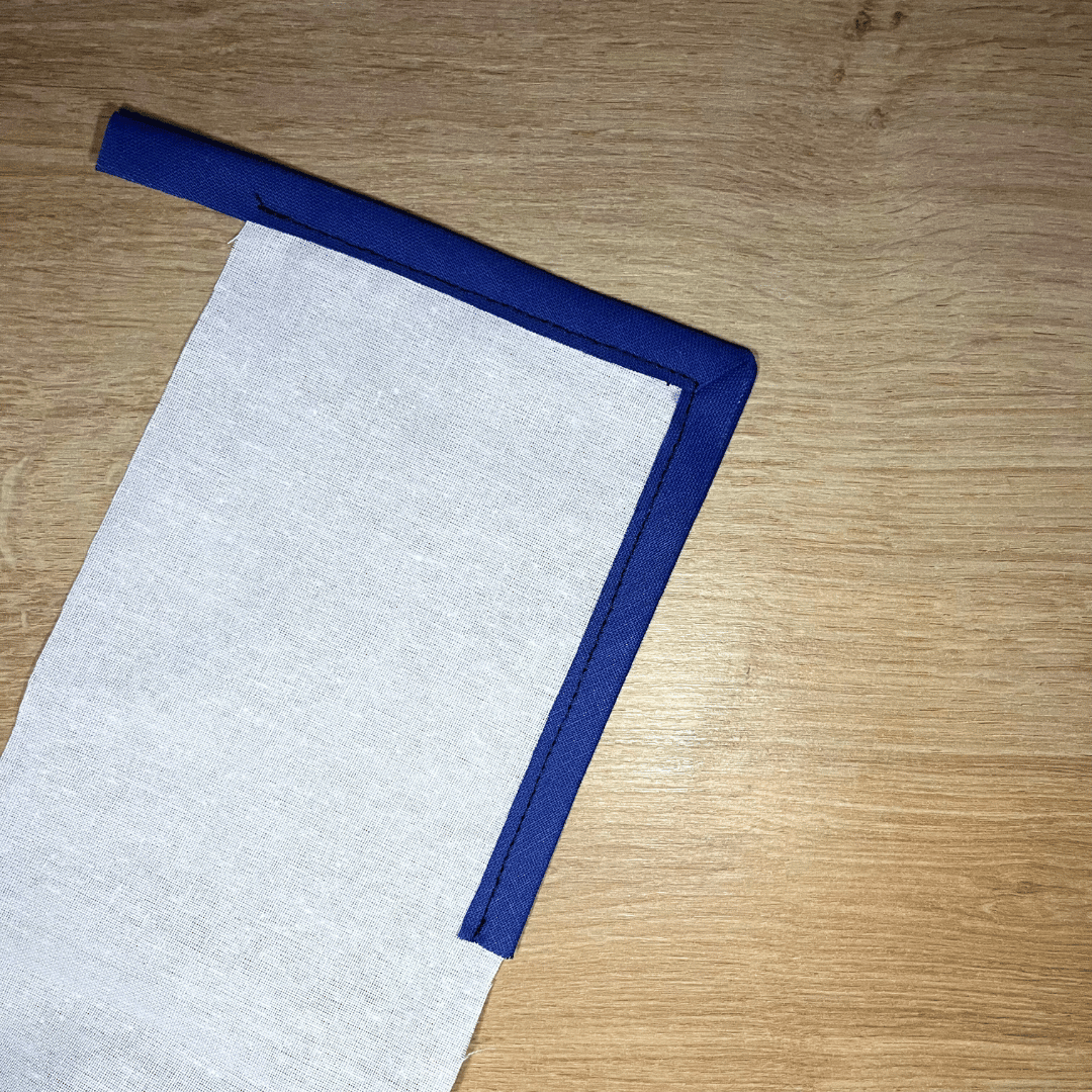 Comment coudre un angle droit avec du biais ?